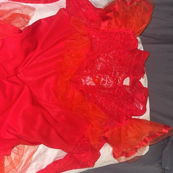 Lydia deetz small costume . Bought for a performance too tight never worn - Picture 2 of 3